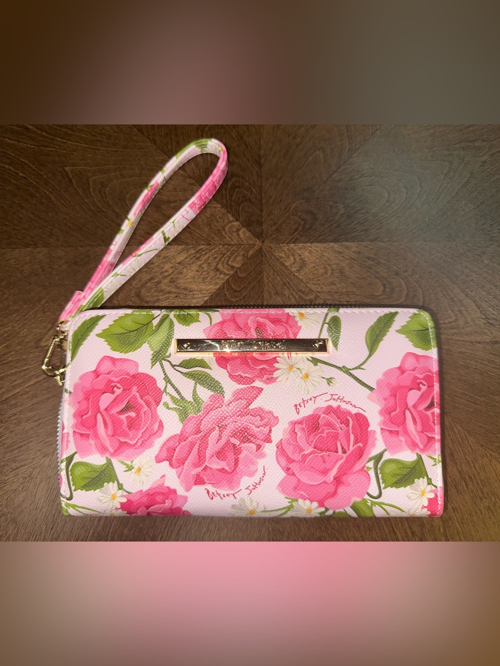 NEW Betsey Johnson Pink Floral Pink Rose Print Zip Around Wallet Wristlet NWOT